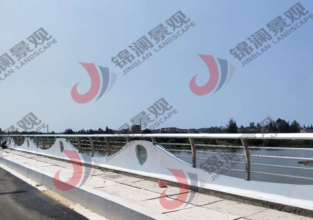 铸造石栏杆,铸造石挂板,晶铸石挂板,晶铸石栏杆,铸造石树池坐凳,泰科石树池,晶铸石,精铸石,泰科石,铸造石桥梁装饰