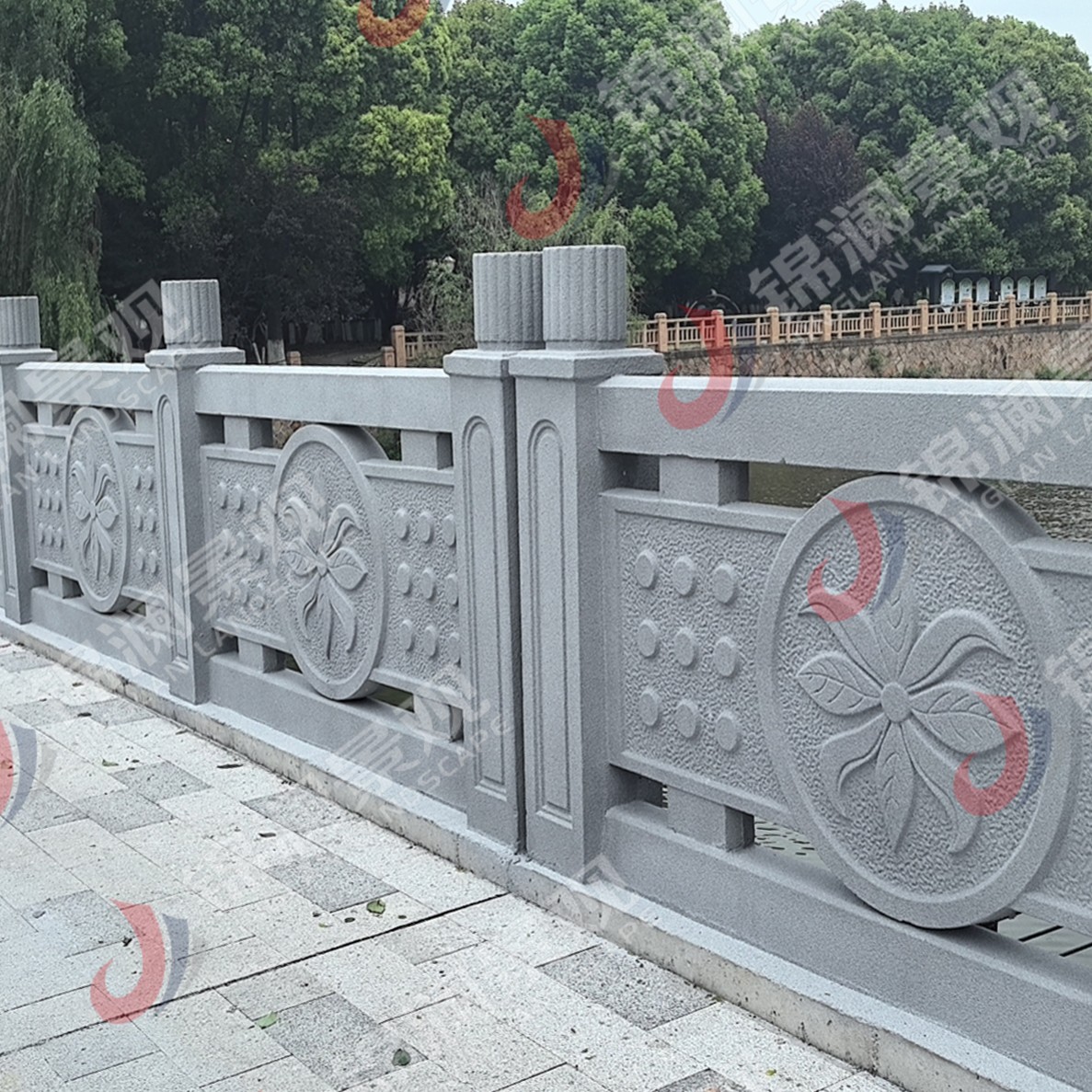 铸造石栏杆,铸造石挂板,晶铸石挂板,晶铸石栏杆,铸造石树池坐凳,泰科石树池,晶铸石,精铸石,泰科石,铸造石桥梁装饰