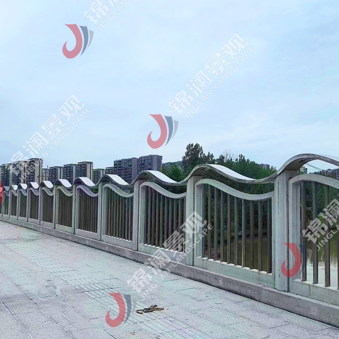 铸造石栏杆,铸造石挂板,晶铸石挂板,晶铸石栏杆,铸造石树池坐凳,泰科石树池,晶铸石,精铸石,泰科石,铸造石桥梁装饰