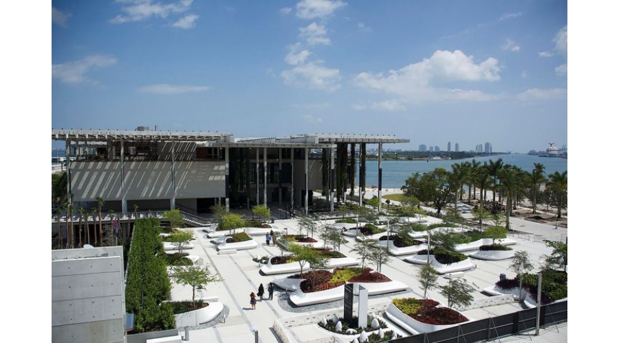 阿尔博树池景墙档墙